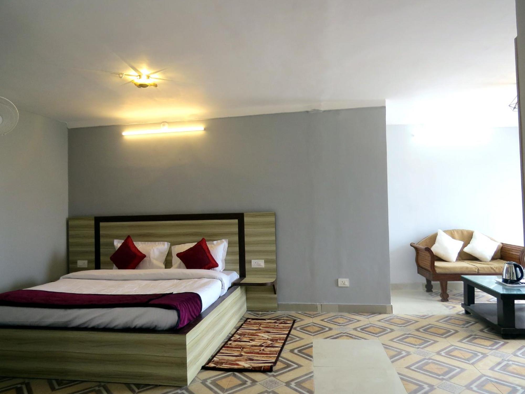 Hotel Haya Palace Nainital Exterior photo